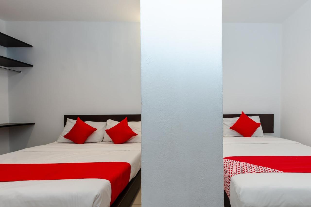 Oyo 1090 Hollitel Hotel Melaka Zewnętrze zdjęcie