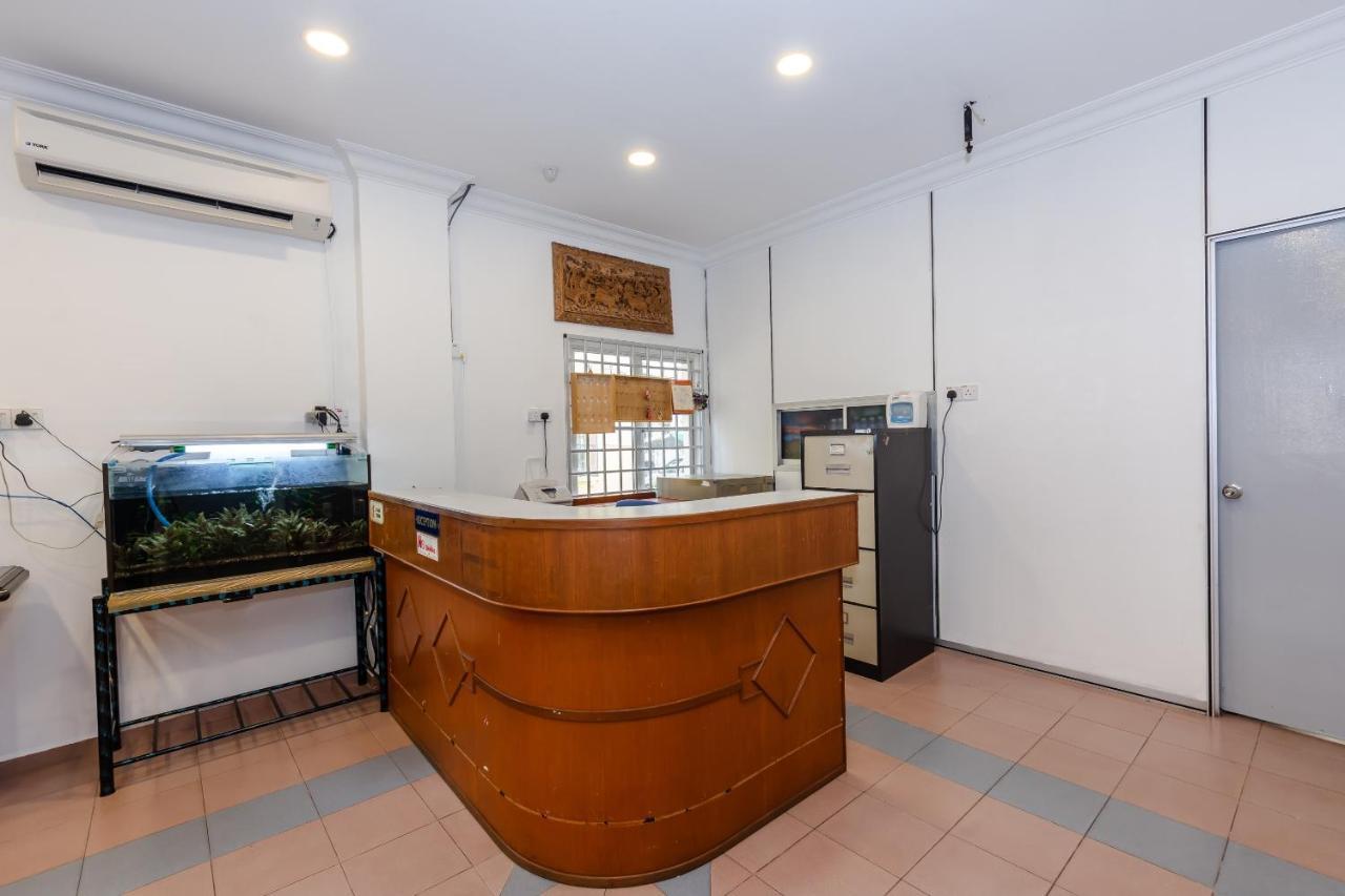 Oyo 1090 Hollitel Hotel Melaka Zewnętrze zdjęcie