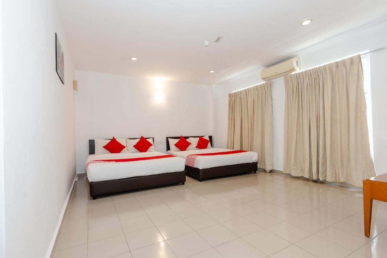 Oyo 1090 Hollitel Hotel Melaka Zewnętrze zdjęcie