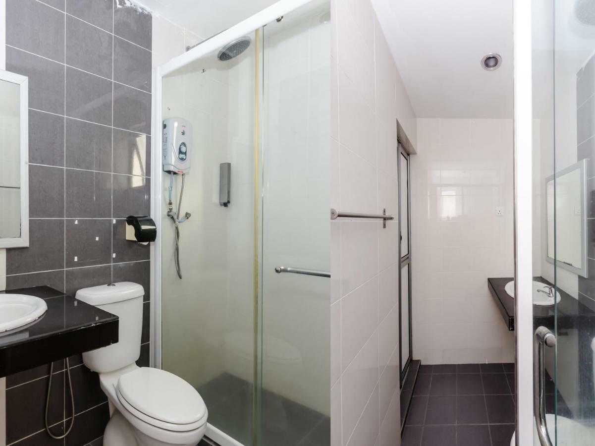 Oyo 1090 Hollitel Hotel Melaka Zewnętrze zdjęcie