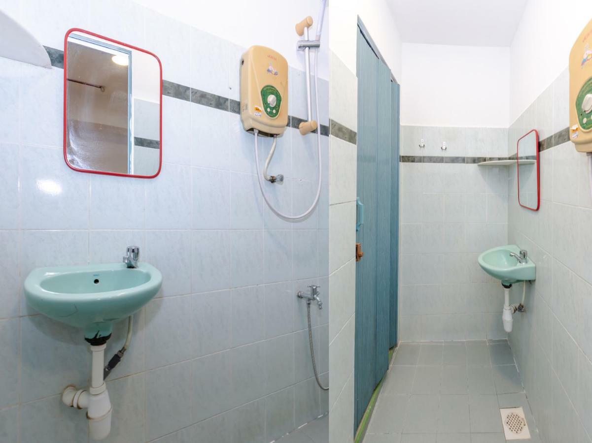 Oyo 1090 Hollitel Hotel Melaka Zewnętrze zdjęcie